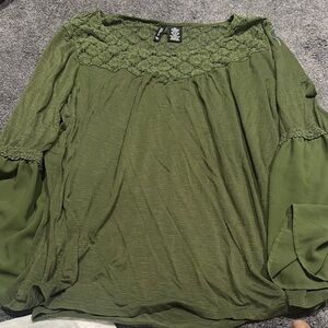New Directions Women Green Lace Bell Sleeve Women's Top 2X